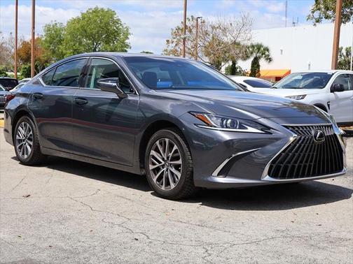 2022 Lexus ES 350 Base
