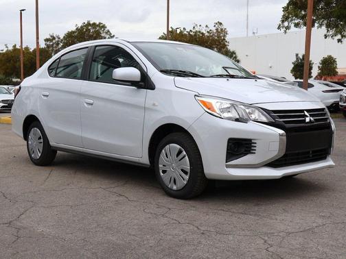 2024 Mitsubishi Mirage G4 ES