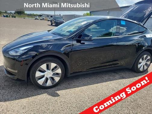 2023 Tesla Model Y Long Range Dual Motor All-Wheel Drive