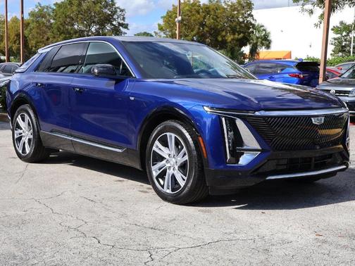 2024 Cadillac LYRIQ Tech