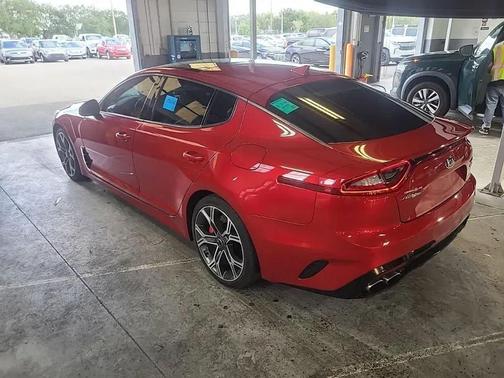 2019 Kia Stinger GT1
