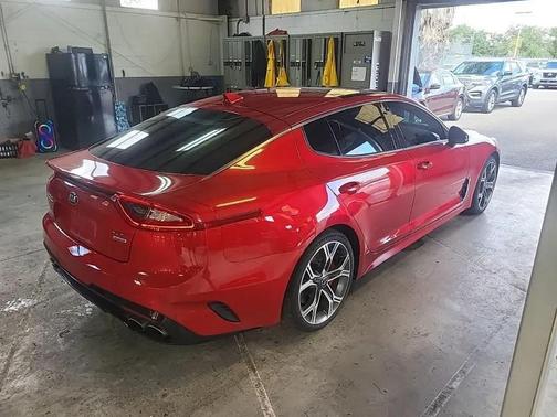 2019 Kia Stinger GT1