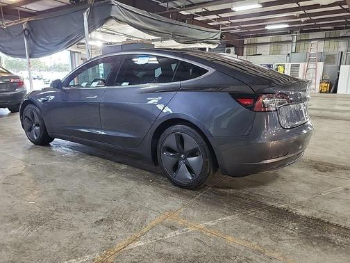 2018 Tesla Model 3 Mid Range