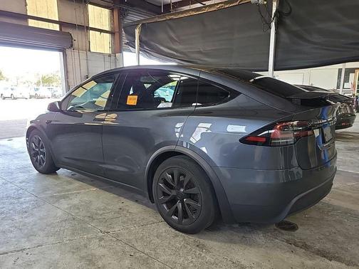 2023 Tesla Model X Standard Range