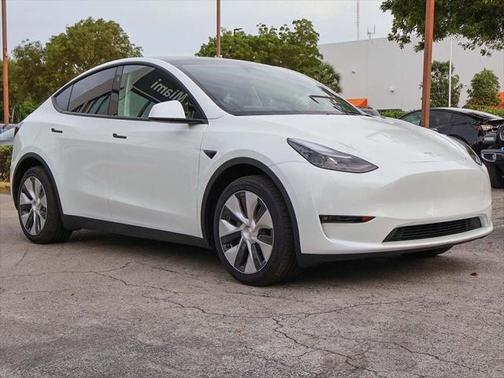 2023 Tesla Model Y Long Range Dual Motor All-Wheel Drive