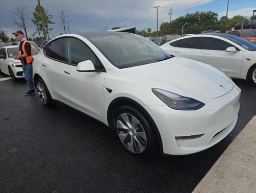 2023 Tesla Model Y Long Range Dual Motor All-Wheel Drive