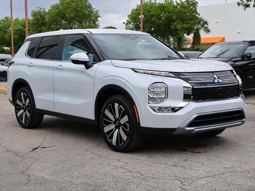 2025 Mitsubishi Outlander SE 2.5 2WD