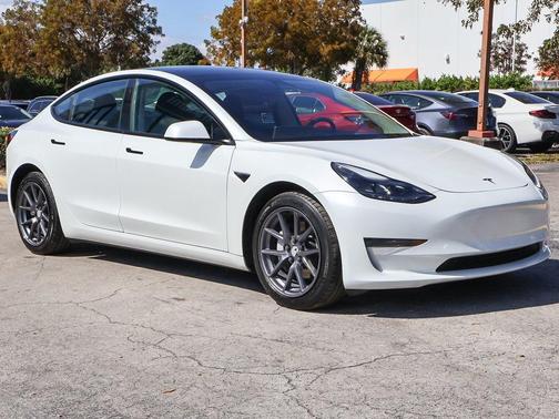 2023 Tesla Model 3 Standard Range
