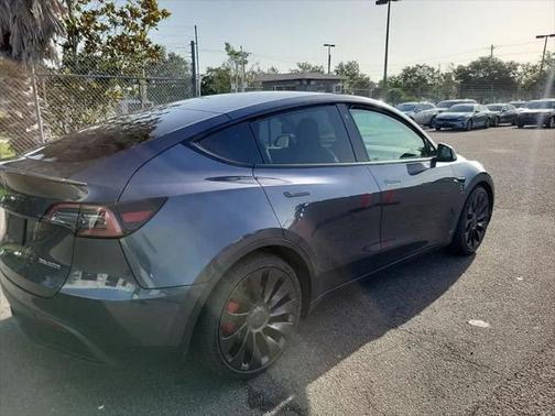 2022 Tesla Model Y Performance Dual Motor All-Wheel Drive