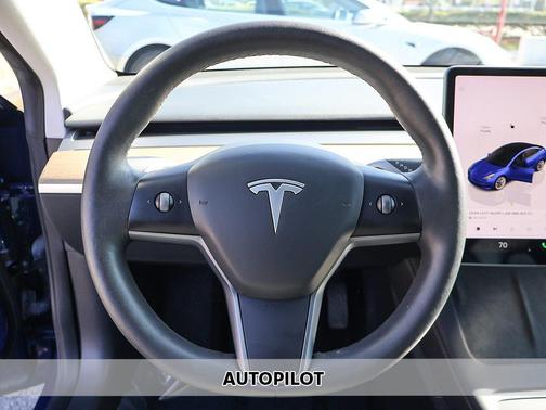 2023 Tesla Model 3 Standard Range