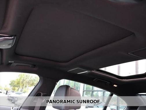 2022 BMW 740 i