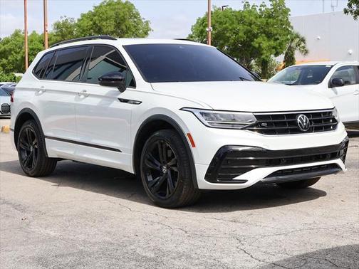 2023 Volkswagen Tiguan 2.0T SE R-Line Black