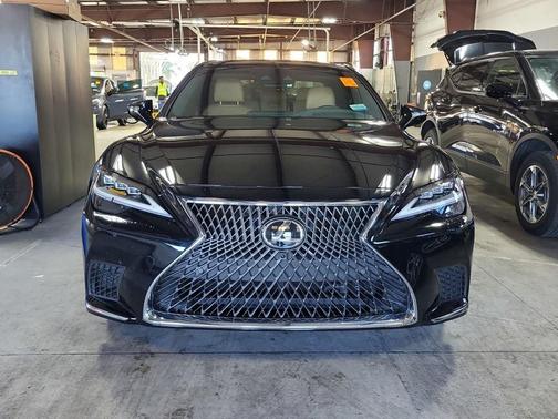 2023 Lexus LS 500 Base