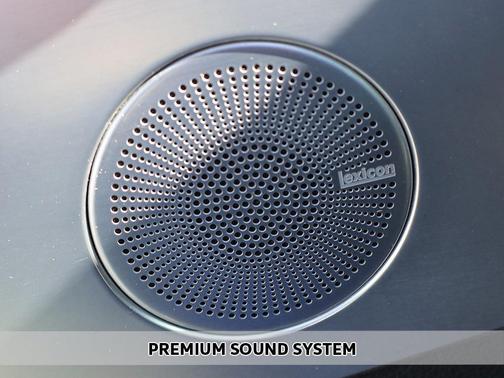 2023 Genesis G70 2.0T RWD