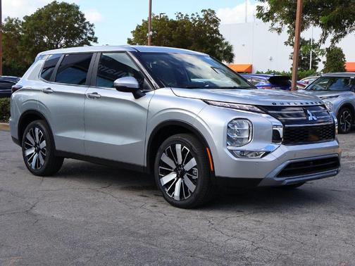 2025 Mitsubishi Outlander SE 2.5 2WD