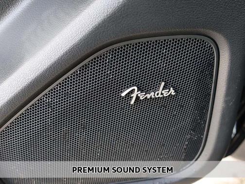 Super Black 2025 Nissan Frontier SV