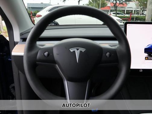 2024 Tesla Model Y Long Range Dual Motor All-Wheel Drive