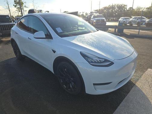 2023 Tesla Model Y Long Range Dual Motor All-Wheel Drive