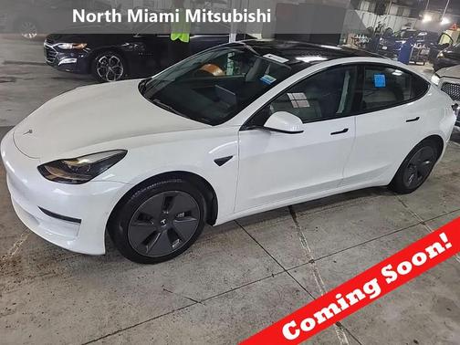 2021 Tesla Model 3 Standard Range Plus