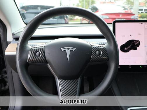 2022 Tesla Model 3 Standard Range