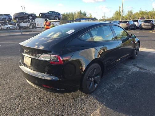 2023 Tesla Model 3 Standard Range