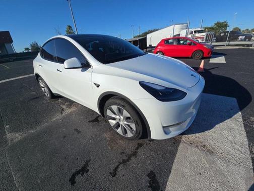 2023 Tesla Model Y Long Range Dual Motor All-Wheel Drive