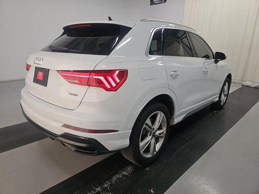 2022 Audi Q3 45 S line Premium Plus