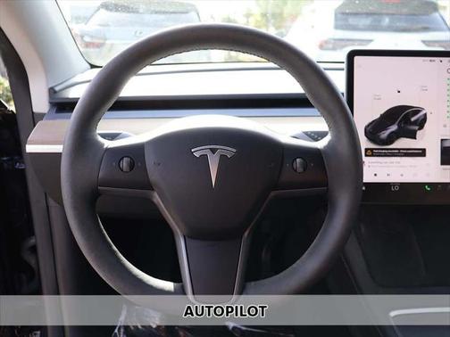 2024 Tesla Model Y Long Range Dual Motor All-Wheel Drive