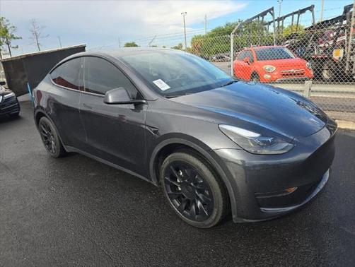 2024 Tesla Model Y Long Range Dual Motor All-Wheel Drive