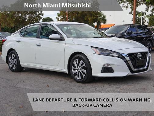 2022 Nissan Altima S FWD