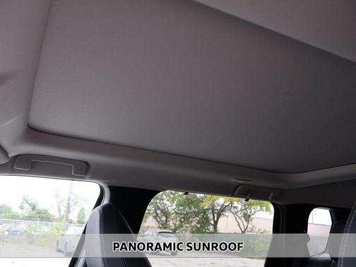 2025 Mitsubishi Outlander PHEV SEL