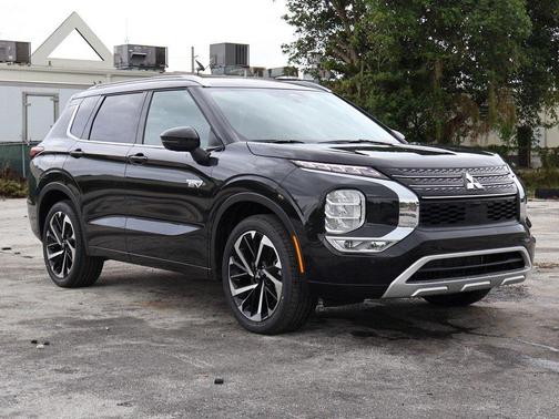 2025 Mitsubishi Outlander PHEV SEL