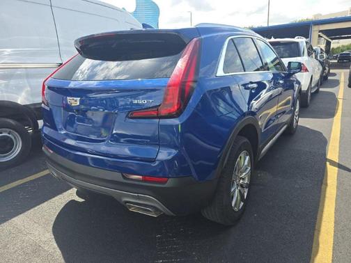 2021 Cadillac XT4 Premium Luxury