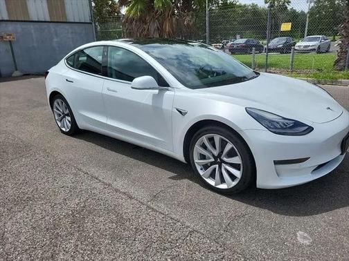 2018 Tesla Model 3 Long Range