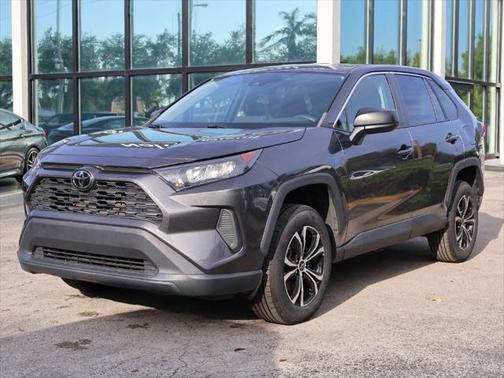 2022 Toyota RAV4 LE