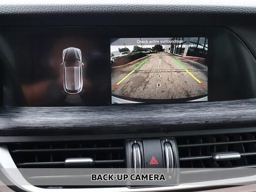 2021 Alfa Romeo Stelvio Base