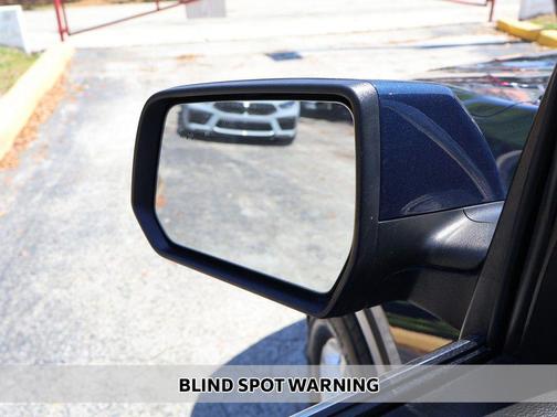 Northsky Blue Metallic 2023 Chevrolet Traverse LS