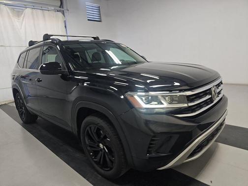 2023 Volkswagen Atlas 3.6L SE w/Technology