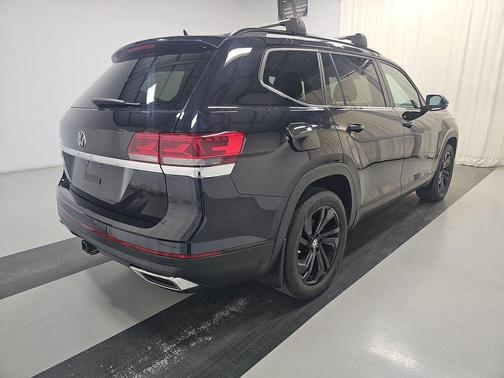 2023 Volkswagen Atlas 3.6L SE w/Technology