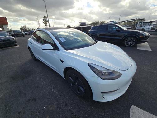 2023 Tesla Model 3 Standard Range
