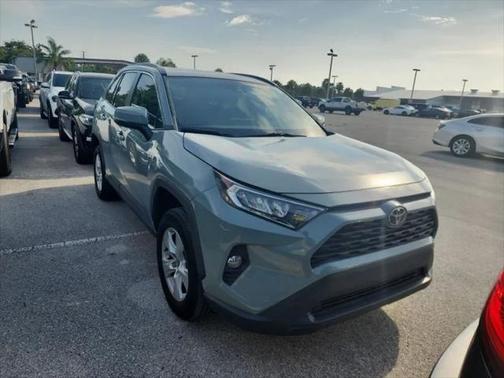 2021 Toyota RAV4 XLE