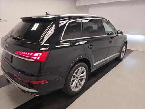 2025 Audi Q7 55 Premium Plus