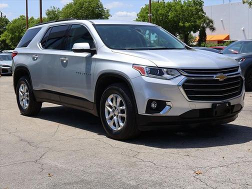 2021 Chevrolet Traverse LT Cloth