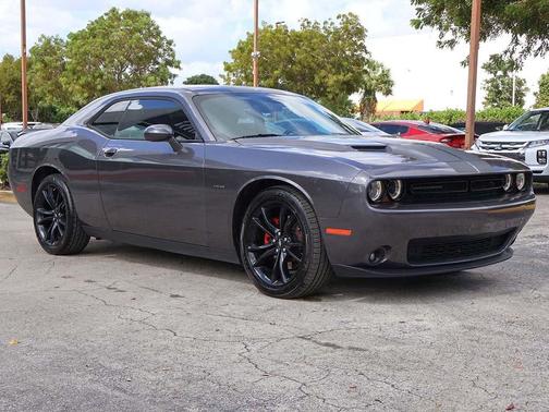 2017 Dodge Challenger R/T