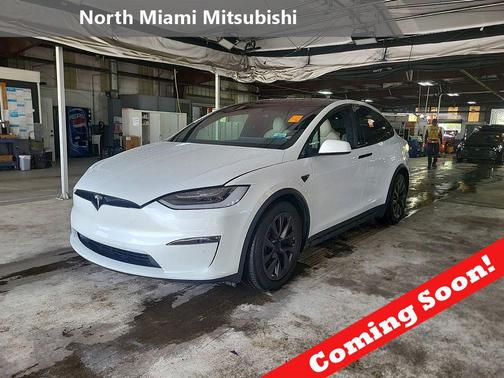 Pearl White Multi-Coat 2023 Tesla Model X Standard Range