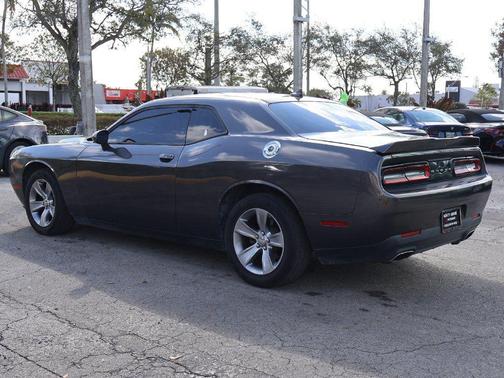 Granite Pearlcoat 2019 Dodge Challenger SXT