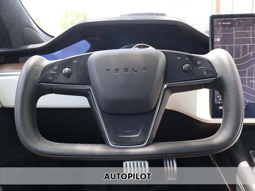 Pearl White Multi-Coat 2023 Tesla Model S Standard Range
