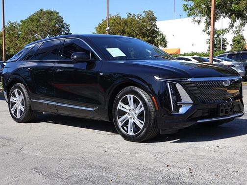 2024 Cadillac LYRIQ Tech