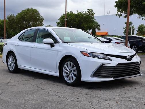 2022 Toyota Camry LE