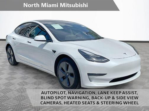 Pearl White Multi-Coat 2023 Tesla Model 3 Standard Range